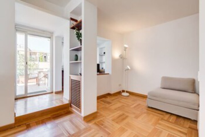Image of Elegant and Stylish Flat15min From the City Center