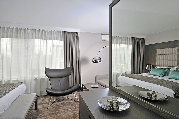 Room 10 of 46