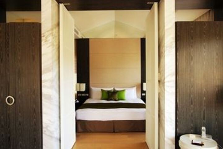 Room 13 of 29