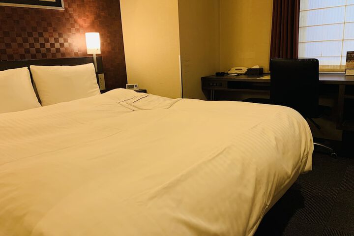 Room 11 of 52