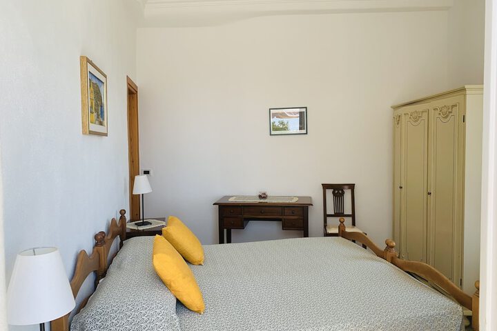 Room 15 of 72