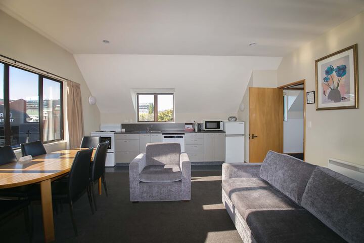 Room 43 of 104