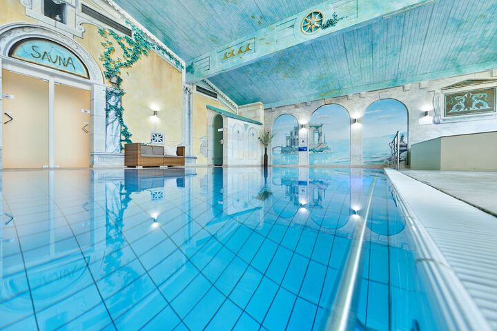 Pool 57 of 76