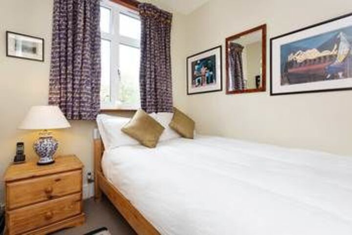 Room 8 of 29