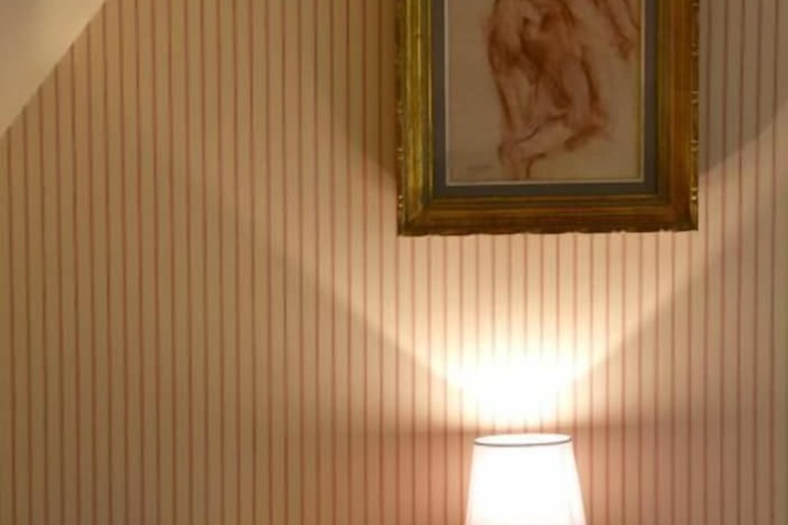 Room 11 of 89