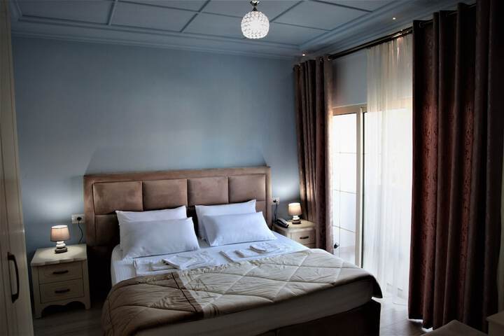 Room 14 of 87