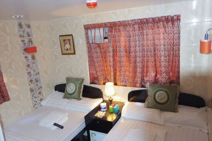 Room 16 of 43
