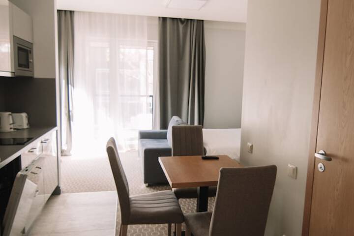 Room 25 of 36