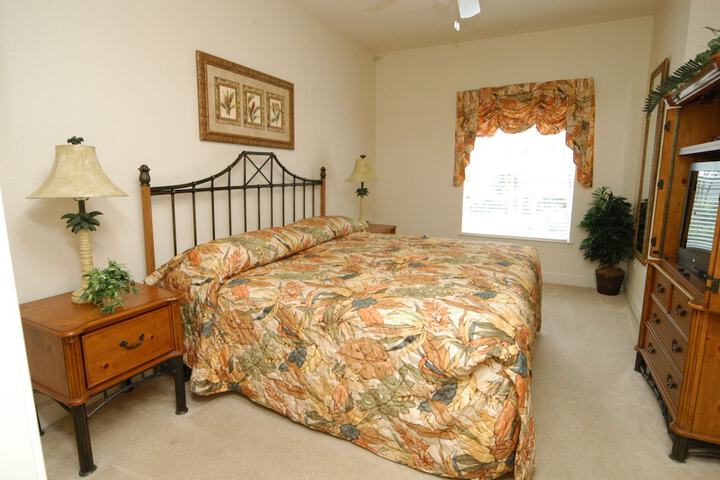 Room 2 of 118