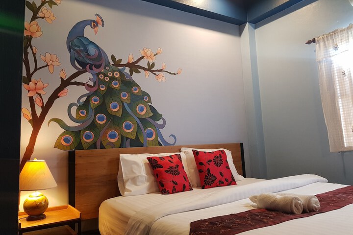 Room 5 of 49