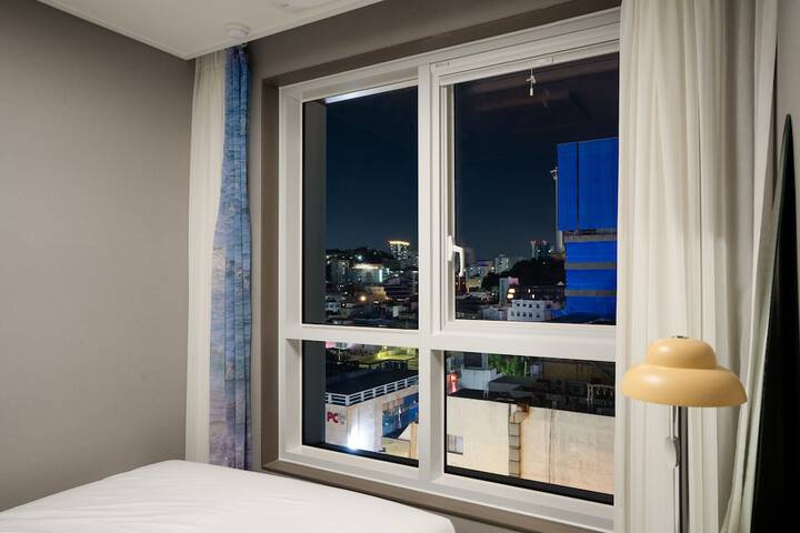 Room 18 of 45