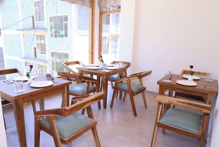 Breakfast/Coffee Service 9 of 18