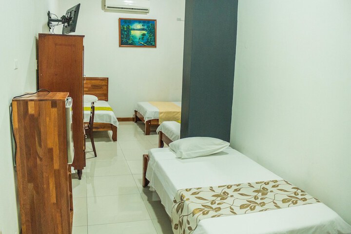 Room 18 of 38