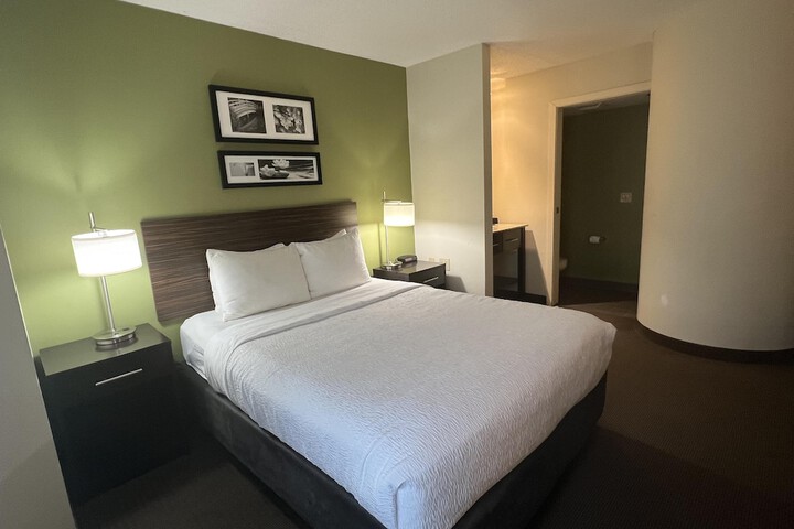 Room 18 of 44