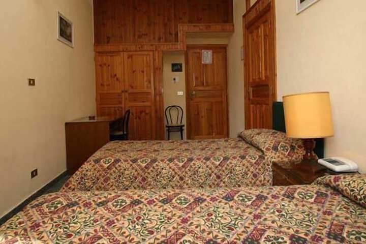 Room 7 of 57