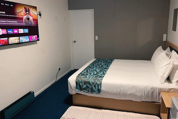 Room 4 of 26