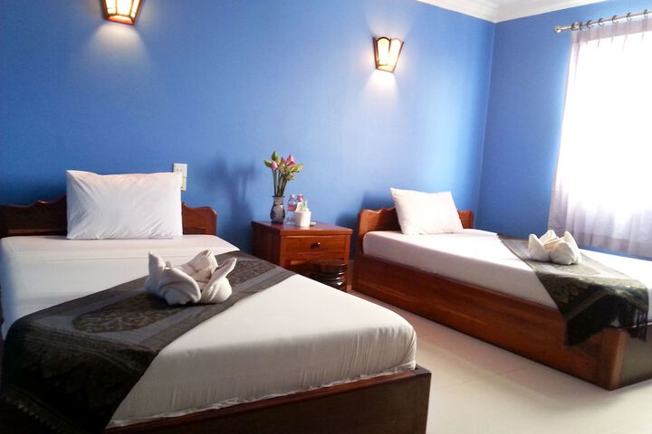 Room 25 of 65