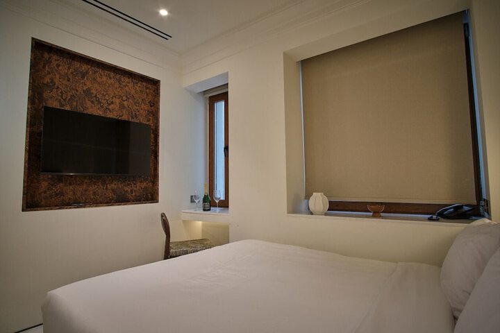 Room 20 of 67