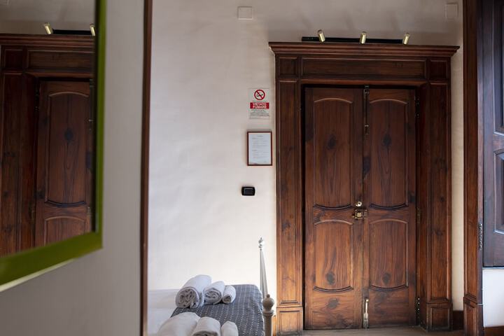 Room 34 of 159