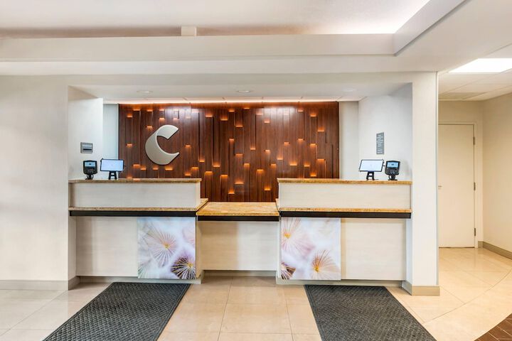 Guest Lobby