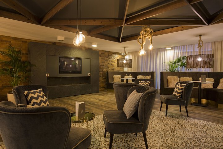 Lobby Entry
