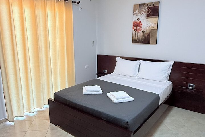 Room 50 of 245