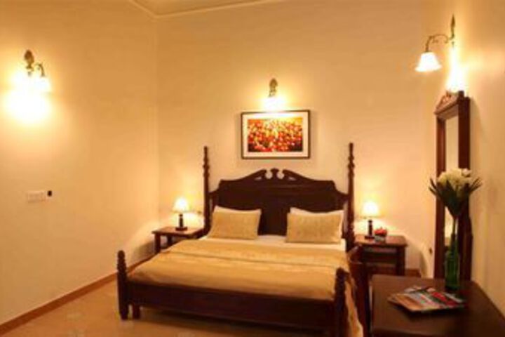 Room 16 of 27
