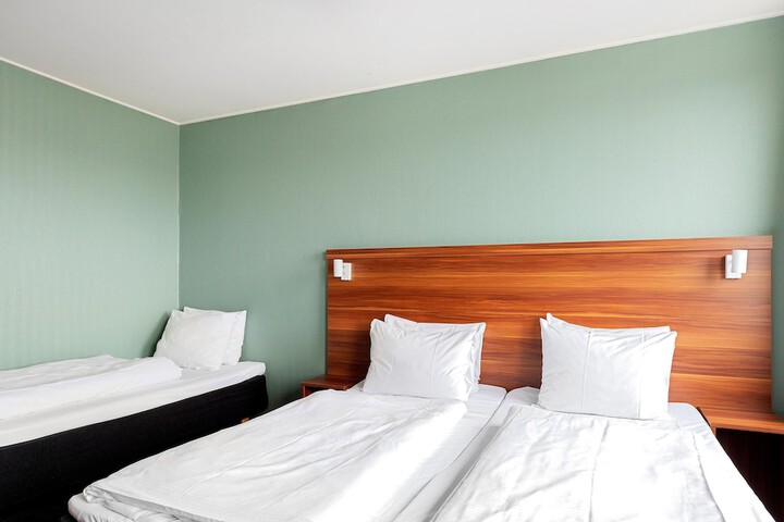 Room 70 of 130