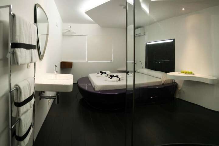Room 10 of 56
