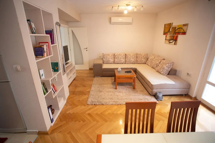 Room 3 of 17