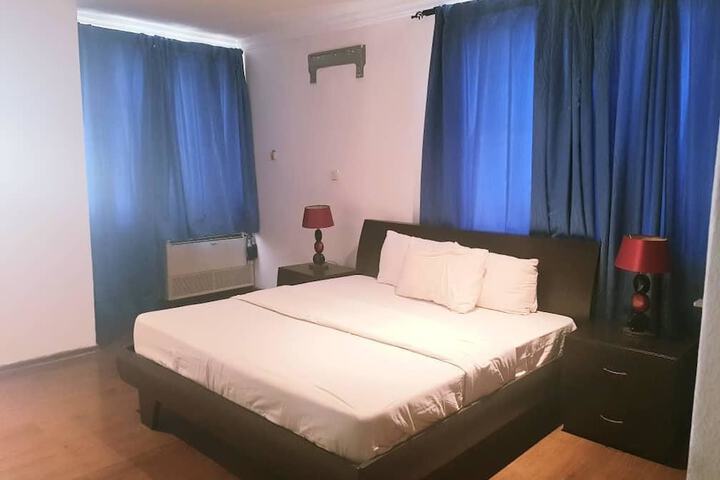 Room 3 of 17