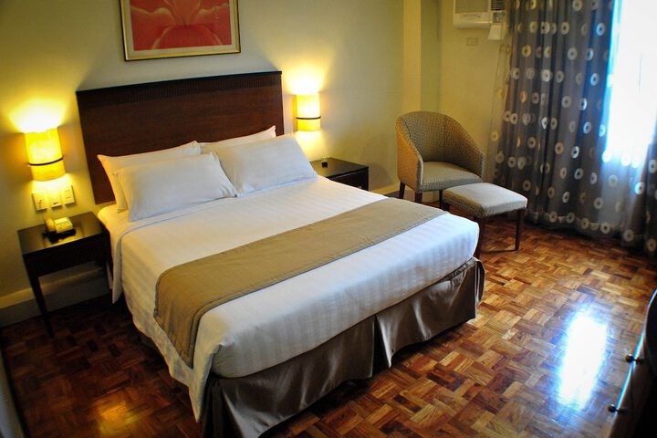 Room 10 of 67