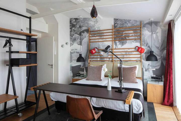 Room 21 of 71