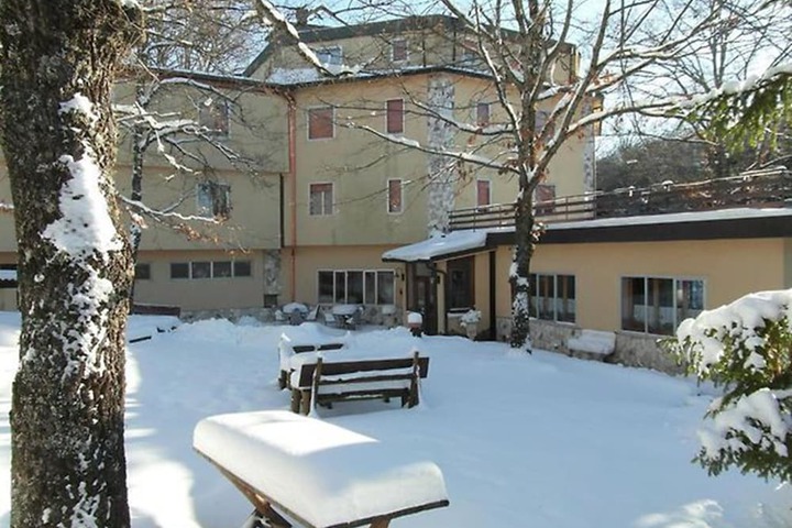 Hotel 52 of 59