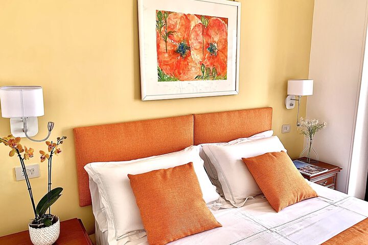 Room 5 of 44