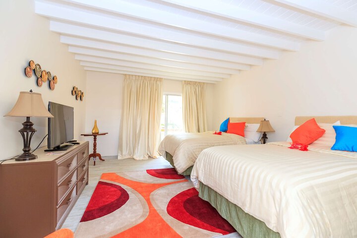 Room 17 of 75