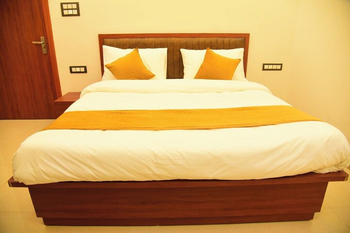 Room 18 of 65