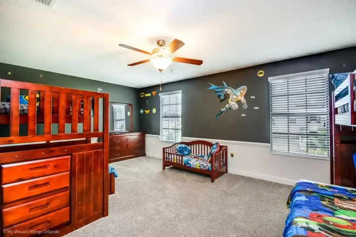 Room 11 of 22