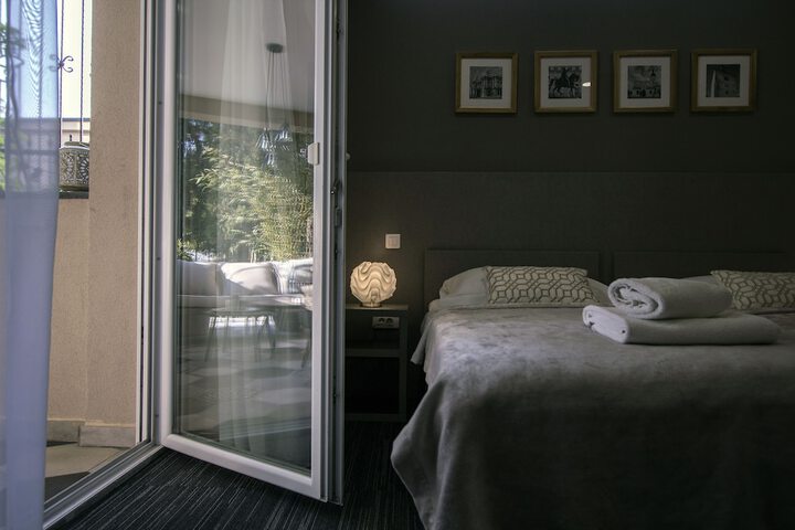 Room 13 of 48