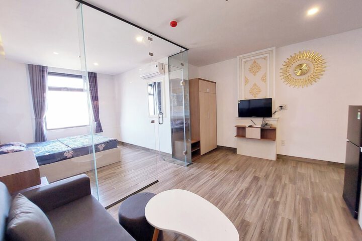 Room 7 of 27