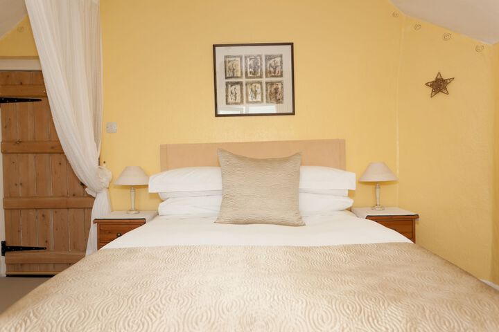 Room 14 of 34