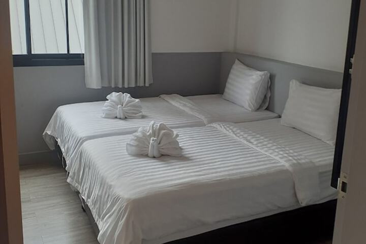 Room 36 of 117