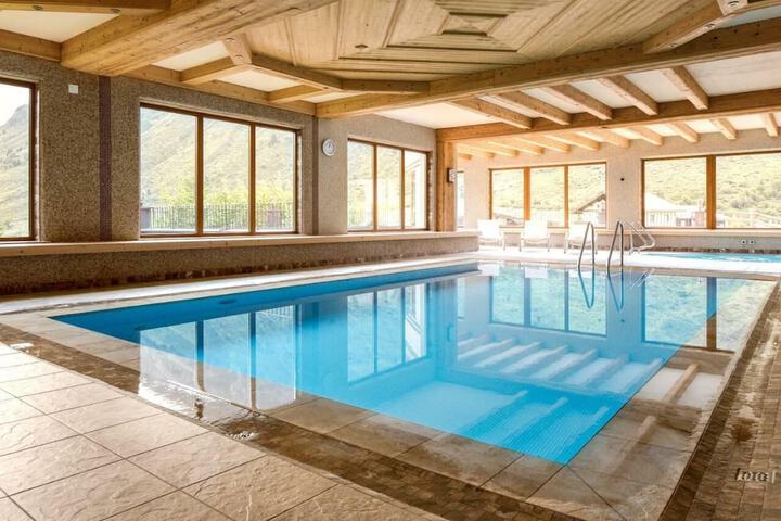 Pool 19 of 54