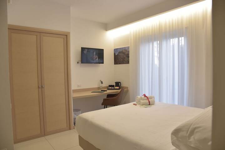 Room 8 of 36