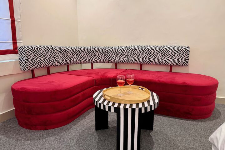 Room 43 of 70
