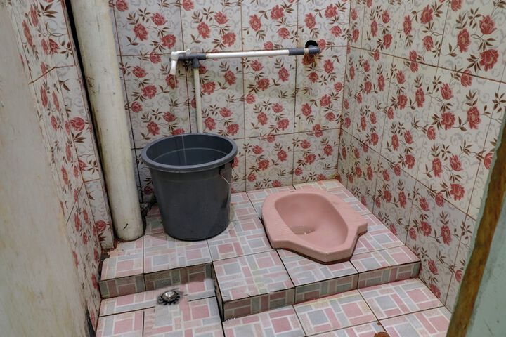 Room 25 of 27