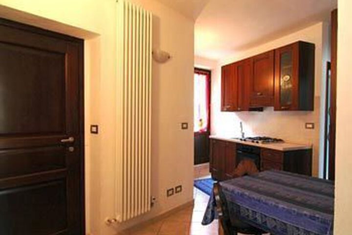 Room 7 of 14