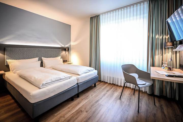 Room 19 of 51