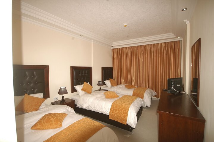 Room 12 of 78