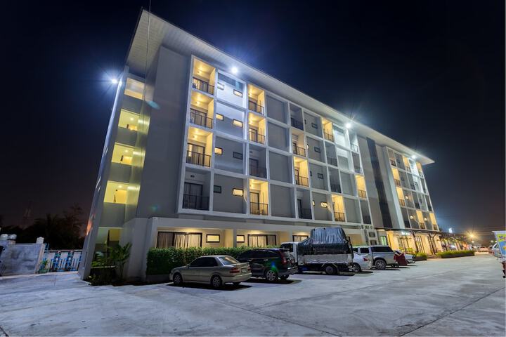 Hotel 37 of 40